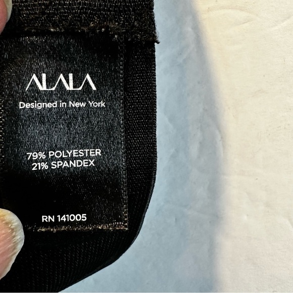 Alana Sz XS Liquid Gold Blk Cross Back Bra - Picture 5 of 9